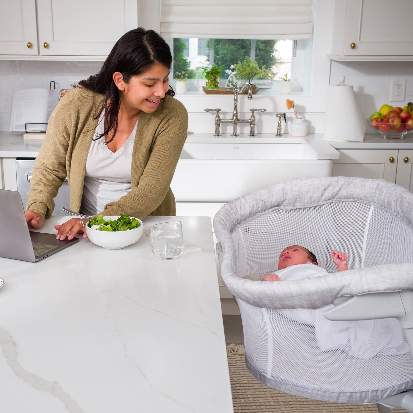 HALO BASSINEST® FLEX™ portable baby crib