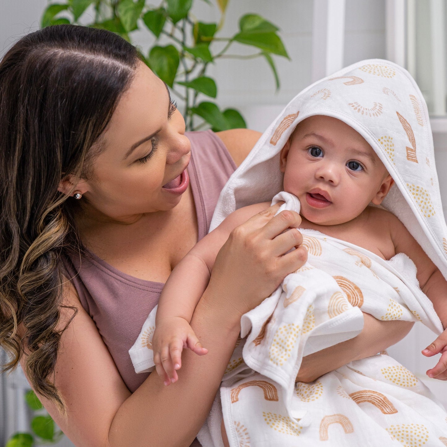 aden + anais™ boutique cotton rankšluostis + plaušinė