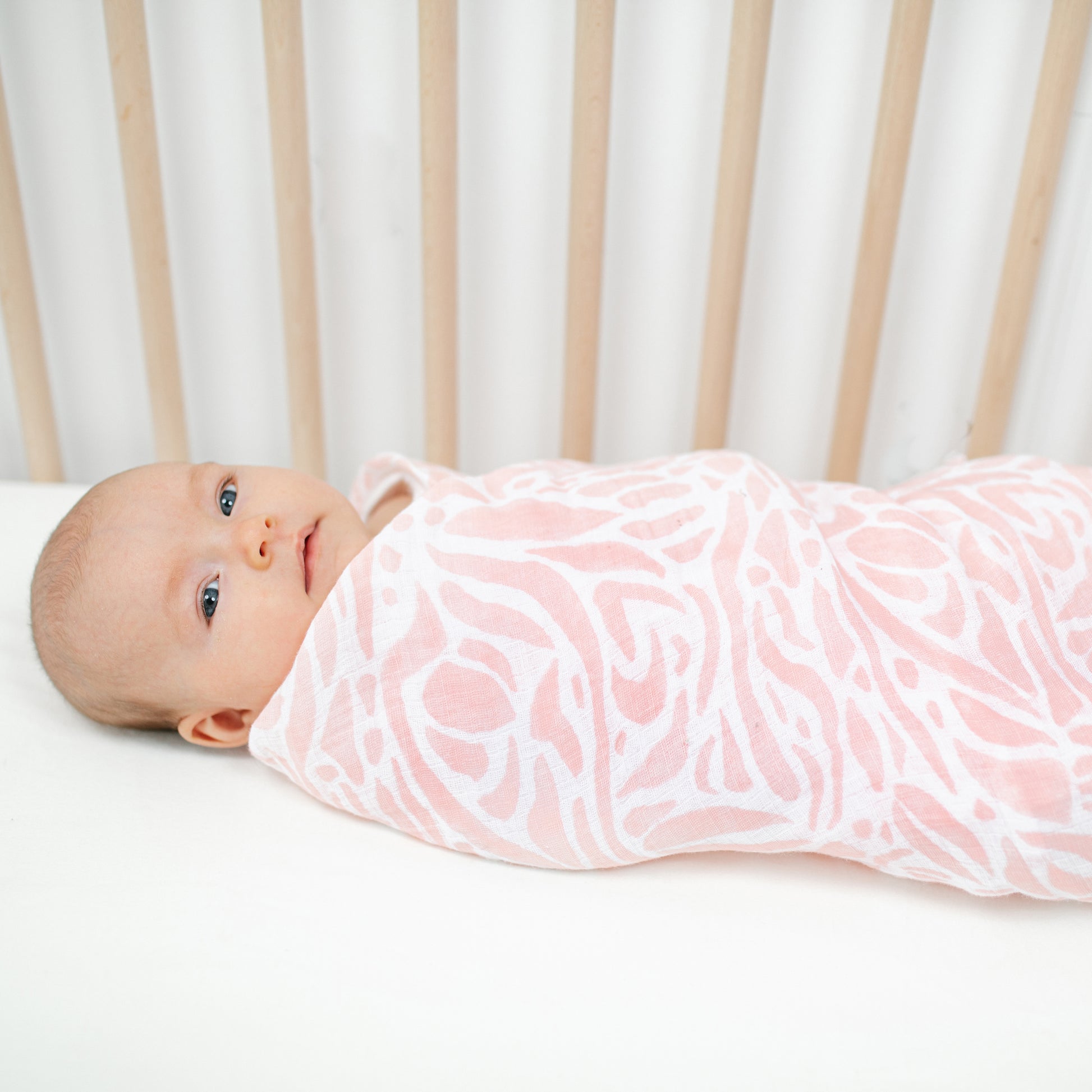 aden + anais™ essentials cotton muslin vystyklai (4 vnt.) - Tiny Humans