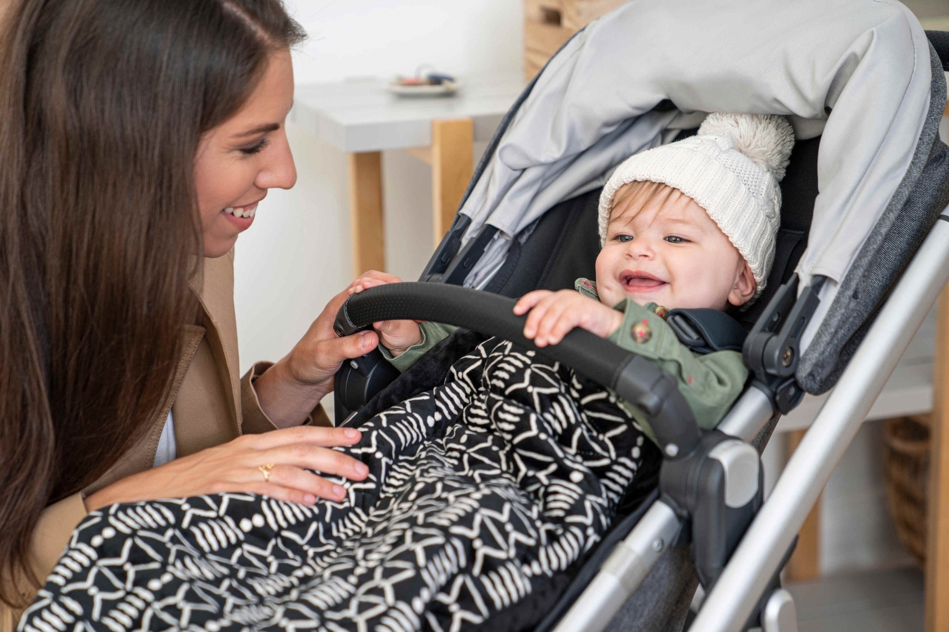 aden + anais™ embrace on-the-go sunki antklodė vežimėliui - Tiny Humans