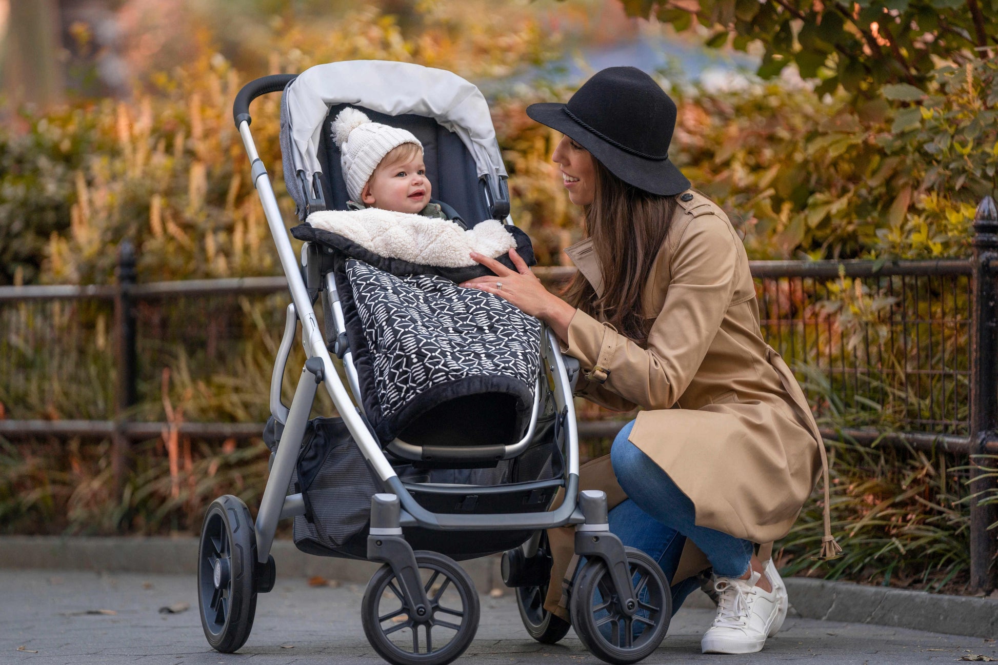 aden + anais™ embrace on-the-go sunki antklodė vežimėliui - Tiny Humans